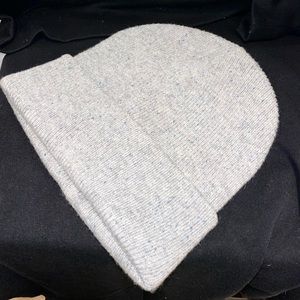 American Eagle Grey Knit Thick Beanie